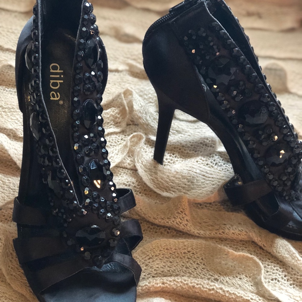 Black studded pumps!